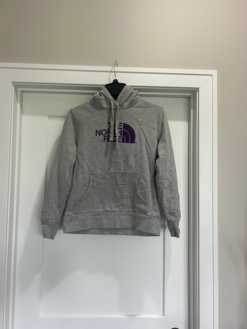 The North Face women’s Light Gray Hoodie with Purple Logo M